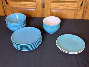 lot 21 image: Assorted Blue Dinnerware Set - Plates and Bowls