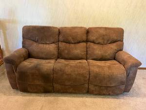 lot 26 image: Brown Microfiber Reclining Sofa