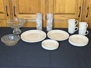 lot 28 image: Corelle Dinnerware Set with Decorative Glassware