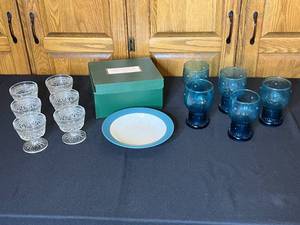 lot 29 image: Assorted Glassware and Noritake Colorwave Turquoise Soup Bowl Set