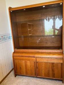 lot 71 image: 52W x 77H Oak MCM DisplayChina Cabinet with Glass Doors