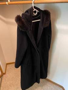 lot 127 image: Forecaster Platinum Womens Hooded Coat with Fur Trim - Size 12