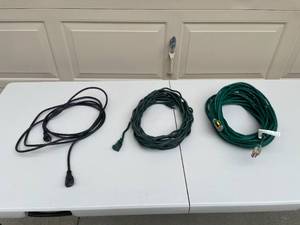 lot 143 image: Assorted Extension Cords - Lot of 3