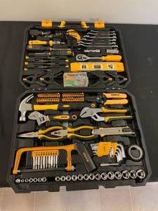 lot 186 image: DEKO 128-Piece Tool Set