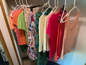lot 89 image: Lot of Womens Summer Clothing - Tops, Skirts, and Dresses