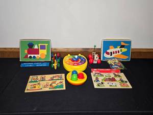 lot 166 image: Assorted Childrens Educational Toys and Puzzles