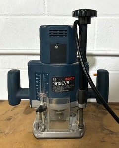 lot 88 image: Bosch 161EVS Plunge Router