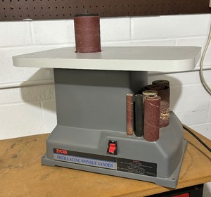 lot 156 image: Ryobi OSS 450 Ocsellating Sander