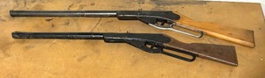 lot 162 image: Two Vintage BB Guns