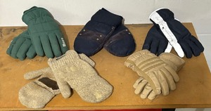 lot 183 image: Five Fine Pairs of Gloves and Mittens