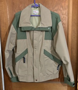 lot 187 image: Orvis Size Medium Coat  Jacket