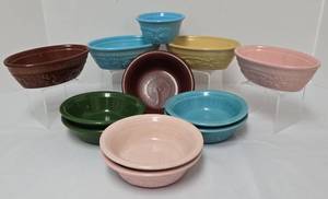 lot 115 image: Colorful Ovenserve Bowl Set