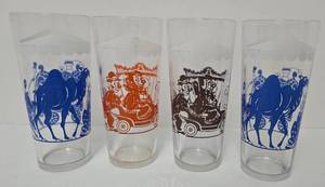 lot 116 image: Vintage Hazel Atlas Clown Glasses & More