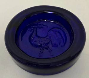 lot 118 image: Cobalt Kosta Boda Paperweight & More