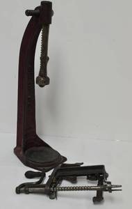 lot 120 image: Vintage Bottle Capper & Apple Peeler