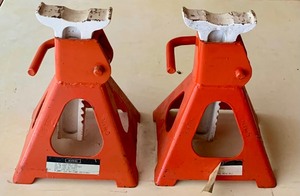 lot 265 image: Pair of Jack Stands  6 Ton Capacity