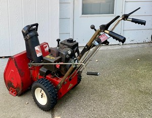 lot 8 image: Toro Snowblower Model 38052