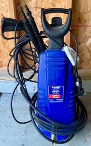 lot 26 image: Campbell-Hausfeld Electric Pressure Washer