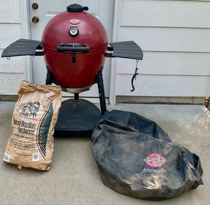 lot 3 image: King-Griller by Char-Griller - AKORN Kamado Kooker Charcoal Grill