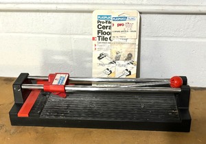 lot 303 image: Plasplug Pro-Tile Ceramic Floor and Wall Tile Cutter