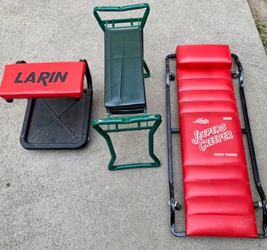 lot 273 image: Garden Stool, Kneeling Pad and Garage Workshop Chair and Jeepers Creepers