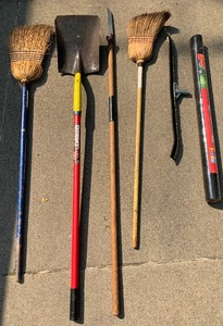 lot 347 image: Lot of Long Handled Tools and Brooms