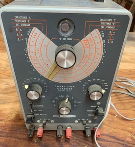 lot 351 image: Vintage Heathkit Capacitor Checker
