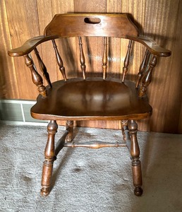 lot 308 image: Vintage Curved Back Wooden Chair