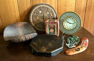 lot 311 image: Vintage Goodies