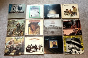 lot 318 image: 12 Vintage Record Albums