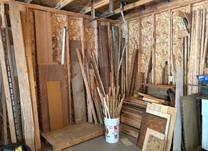 lot 328 image: Variety of Scrap  Project Wood
