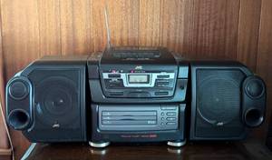 lot 57 image: JVC PC-XC8 CD Player