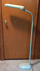 lot 72 image: OTT-LITE Floor Lamp