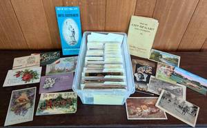 lot 196 image: Assorted Vintage Postcards
