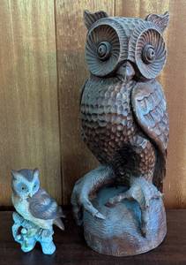 lot 211 image: Pair of Adorable Owl Figurines