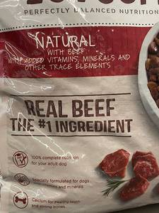lot 48 image: Luvsome Adult Dog Food with Real Beef