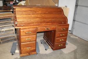 Wooden Roll Top Desk