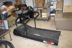 Star Trac TR 3900 Series Treadmill
