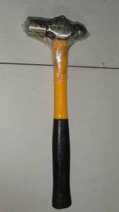 lot 15 image: Tool Mart 32oz Ball Peen Hammer