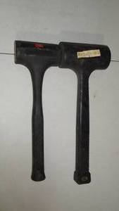 lot 19 image: Set of 2 MIT Dead Blow Uni-Cast Mallets 1 12 lb & 3 lb
