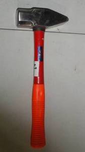 lot 20 image: NEIKO TOOLS 02871A HAMMER CROSS PEIN 3.3LB-Fiber Glass Handle-Rubber Grip