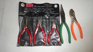 lot 91 image: MIT 3Pc Precision Plier Set with 1 Standard Needle Nose and 1 True-Grip Pliers
