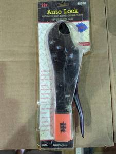 lot 110 image: iit Auto Lock -10 Curved Jaw - Locking Pliers - 45070