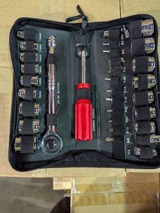 lot 119 image: 33 Piece Socketratchet & Bit Driver Set with Case