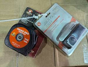 lot 129 image: 2 Piece Tool Set - 35 Tape & Multi Function Knife