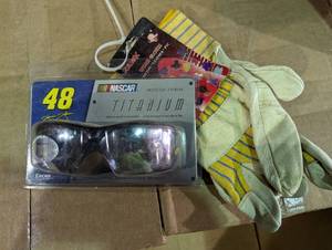 lot 143 image: Safety Set - Nascar - Jimmie Johnson Eyewear & Hawk LeatherCotton Work Gloves
