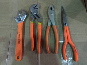 lot 160 image: True-Grip - Pliers Set - 10 NeedleSlip JointChannelAdjustable Wrench