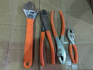 lot 167 image: 4 Piece Tool Set - 3 Pliers & 1 Adjustable Wrench - True-Grip