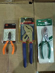lot 124 image: 3 Piece Plier Set - iitTrue-GripHandy Tote