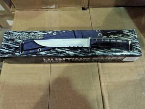 lot 135 image: Fury - Modern Fighting Utility Knife wSheath - 60026